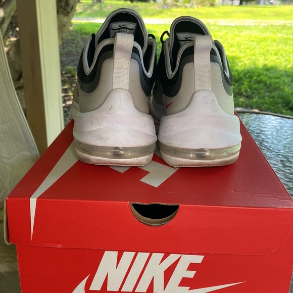 Preworn Nike Air Max Axis. Excellent Condition. Size 11.5 - Picture 5 of 7